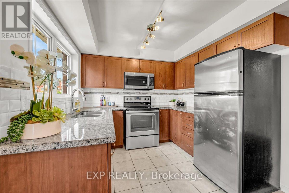 Photo 23 of 14 2468 Post Road, Oakville ON