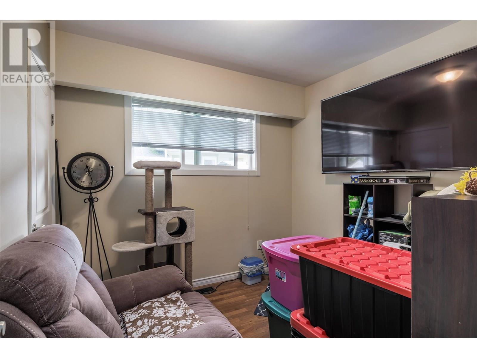  1945 Bowes Street, Kelowna