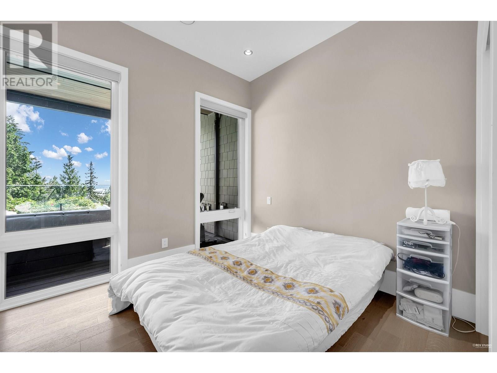 3008 BURFIELD PLACE, West Vancouver