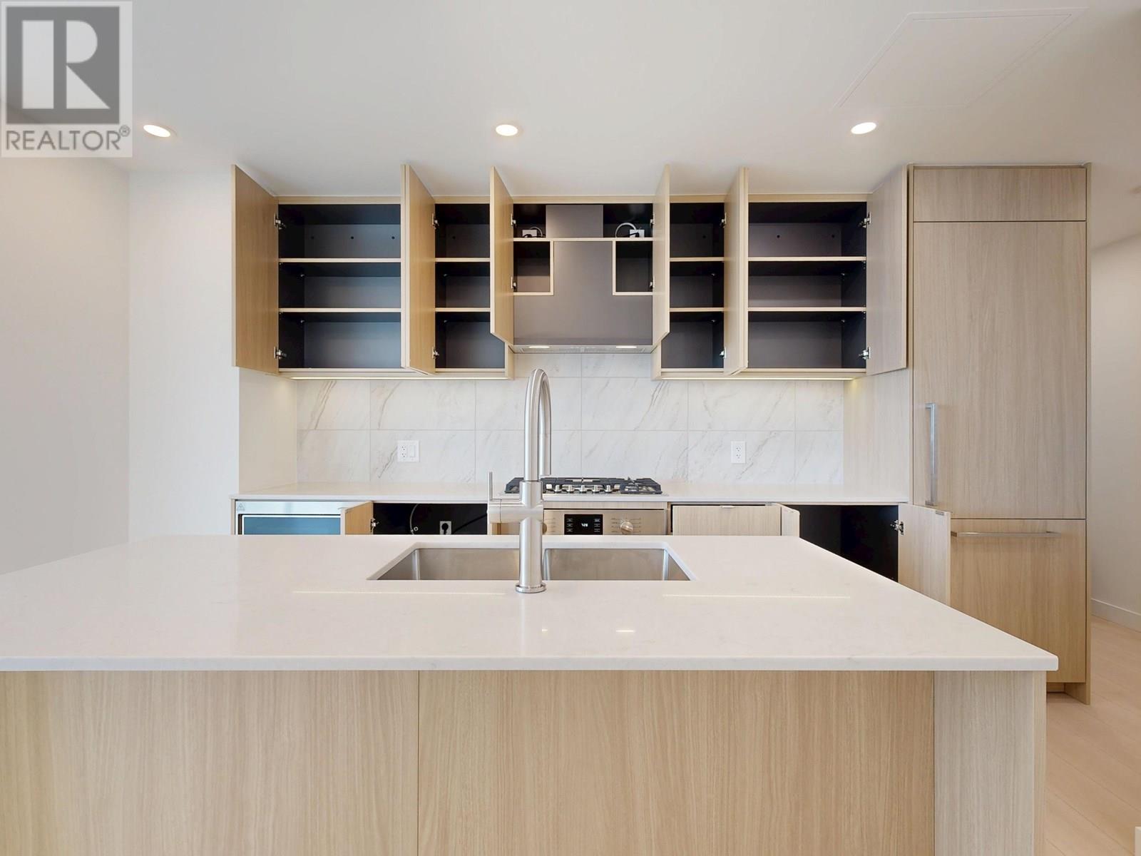 Photo 5 of 902 626 Claremont Street, Coquitlam BC