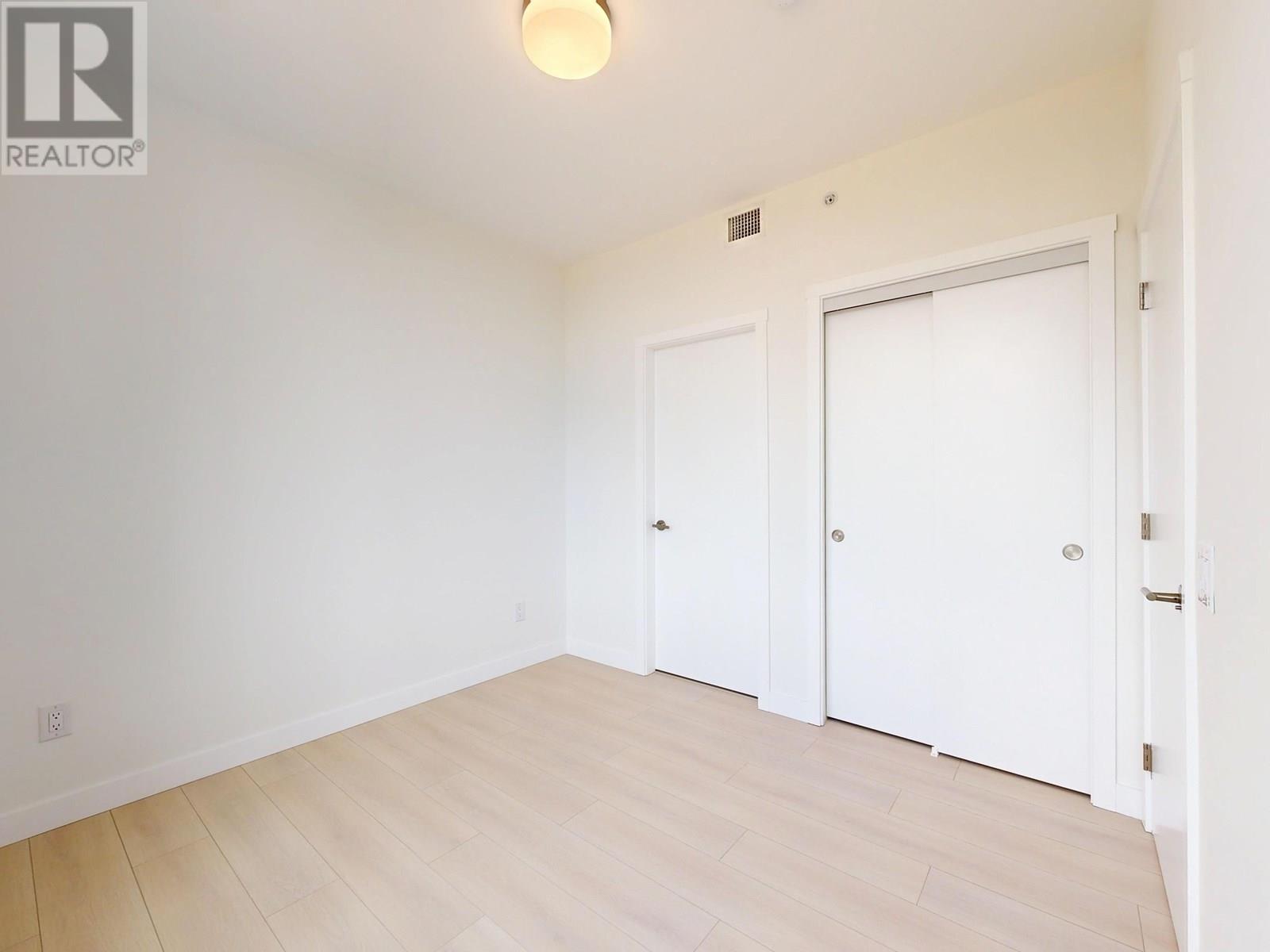 Photo 6 of 902 626 Claremont Street, Coquitlam BC