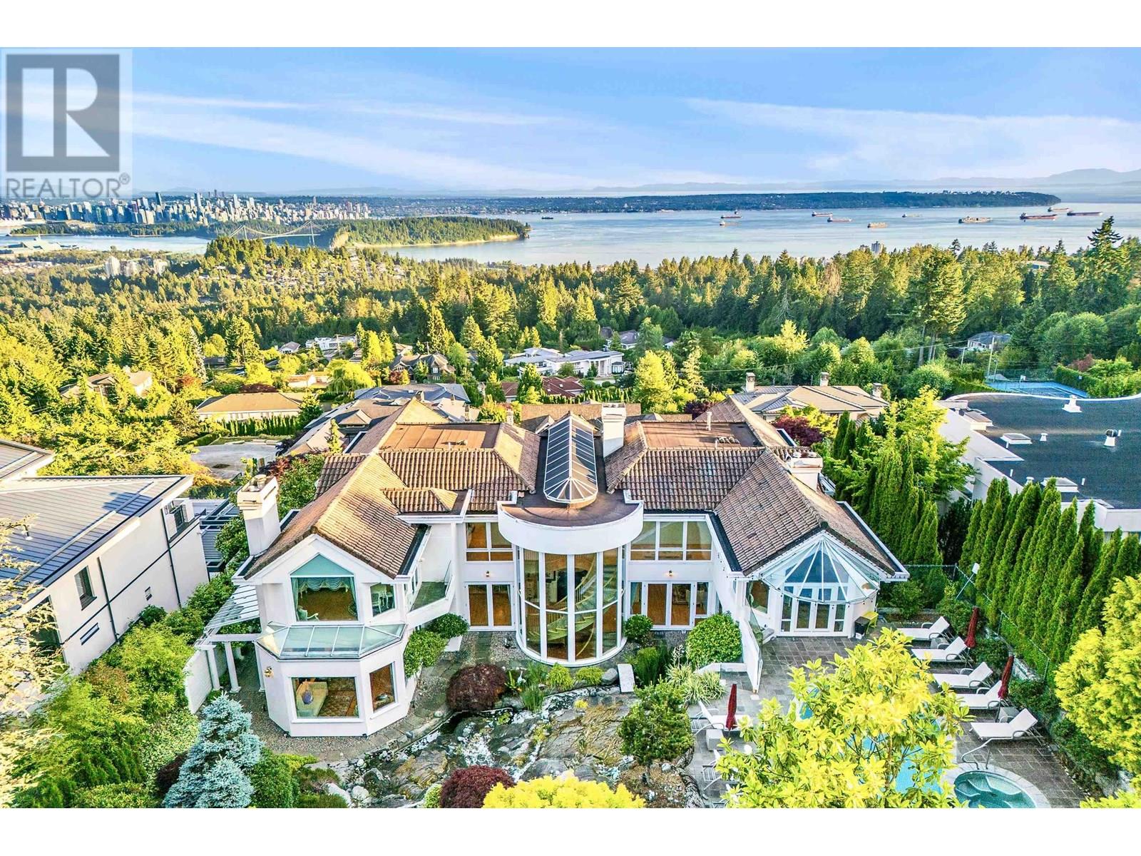 Photo 15 of 965 King Georges Way, West Vancouver BC