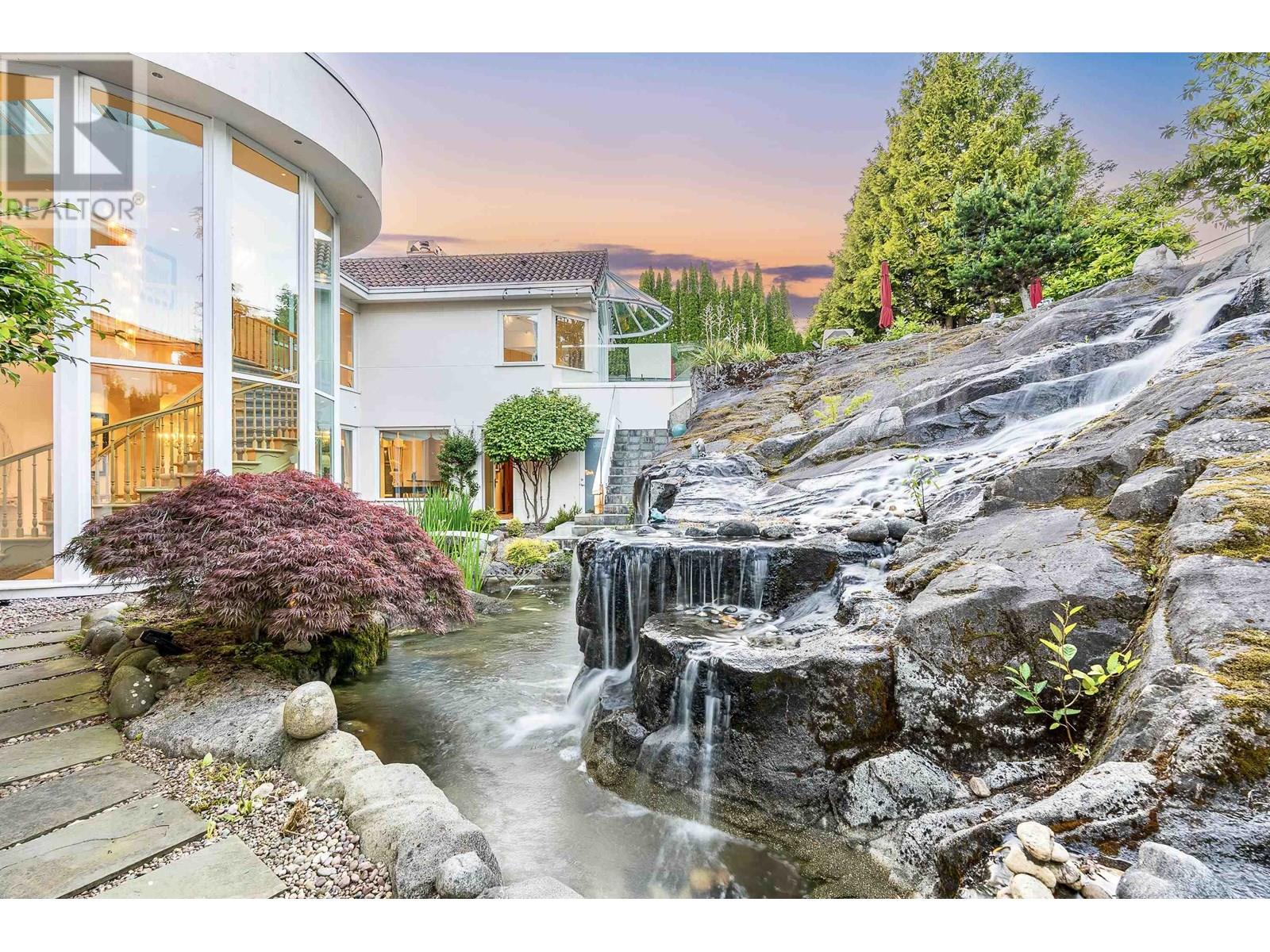 Photo 16 of 965 King Georges Way, West Vancouver BC