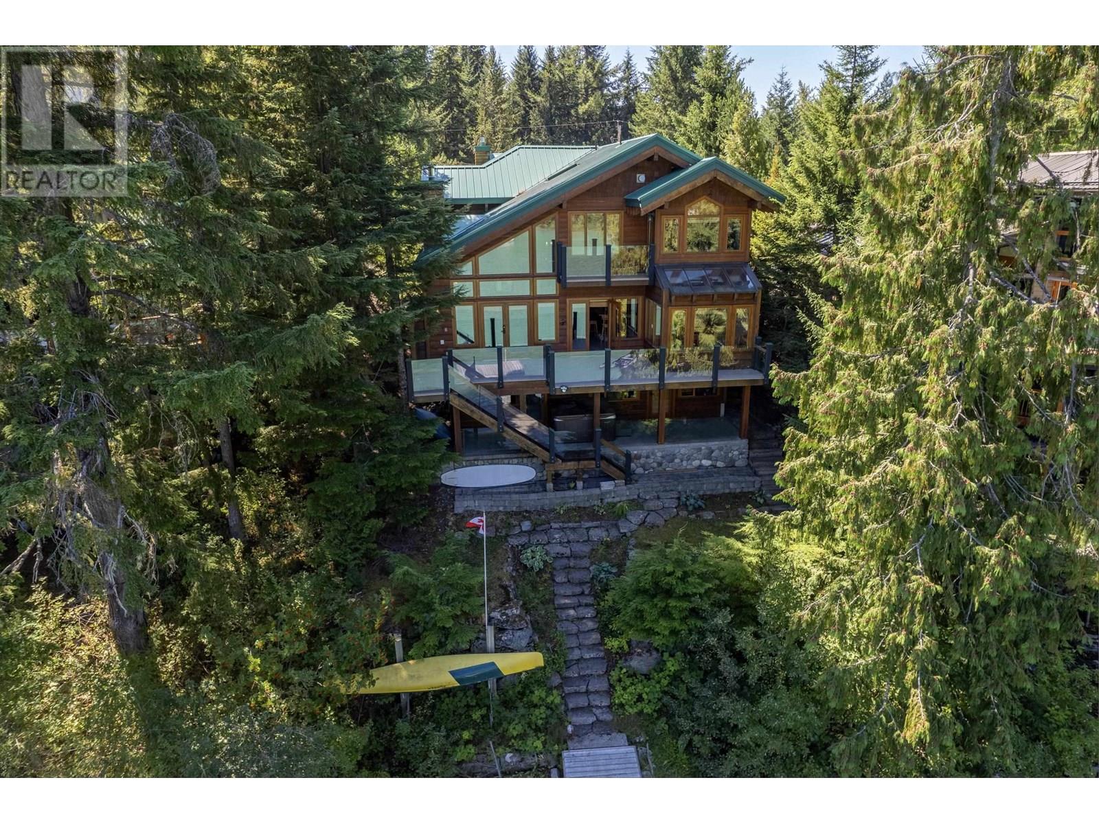 9297 LAKESHORE DRIVE, Whistler