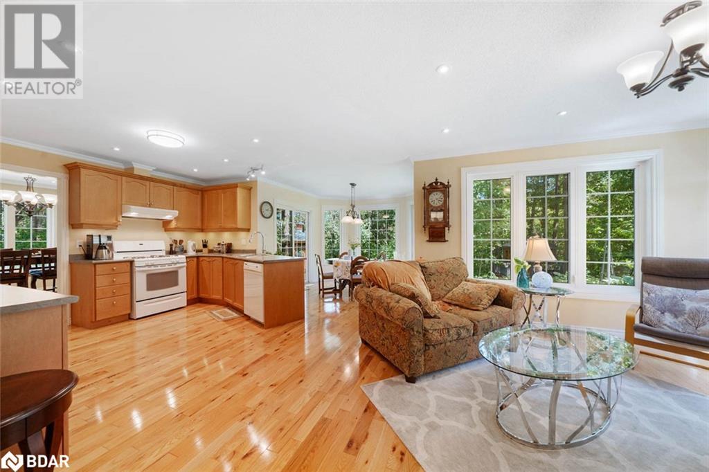 Photo 34 of 29 Robert Boulevard, Hillsdale ON