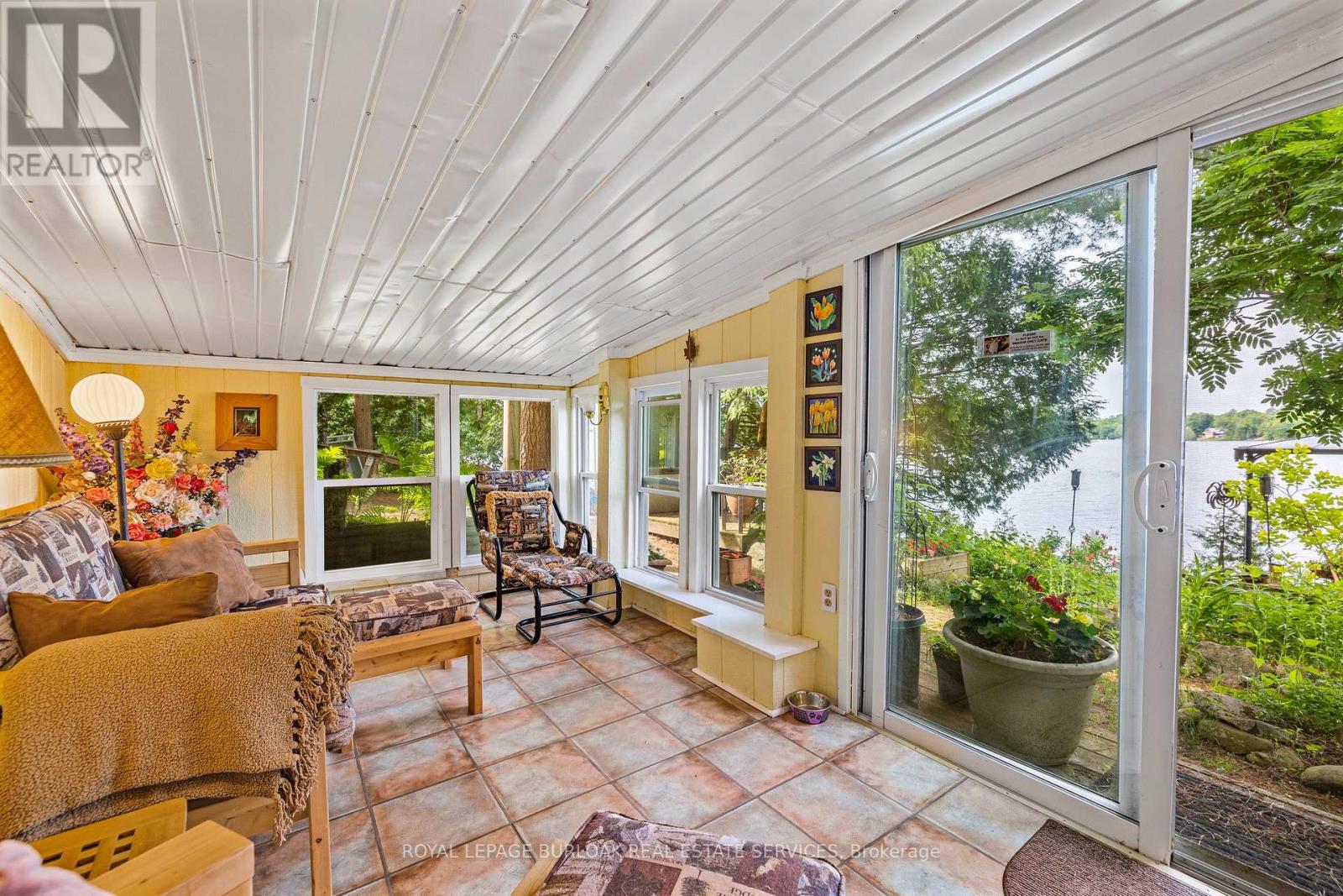 Photo 20 of 501 North Bay Lake Road, Perry ON
