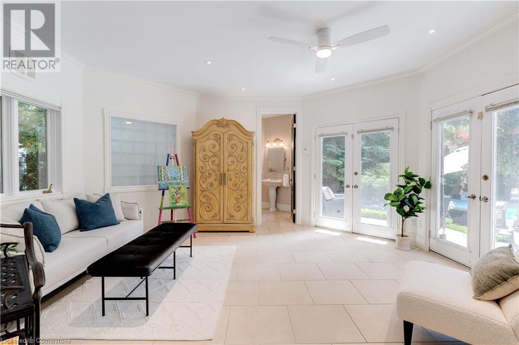 Photo 13 of 106 Appleby Place, Burlington ON