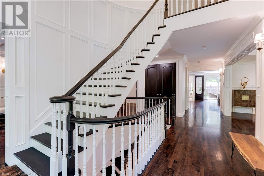 Photo 27 of 106 Appleby Place, Burlington ON