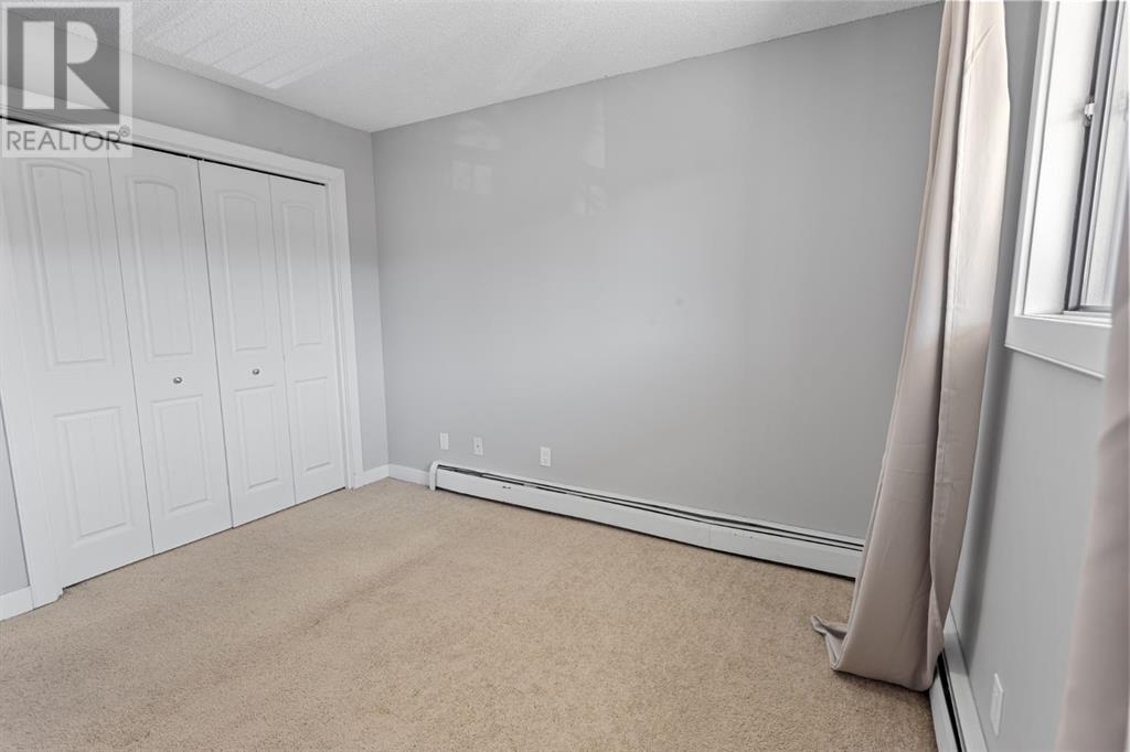 Single Family House for Sale in    Avenue SW Lower Mount Royal Calgary 