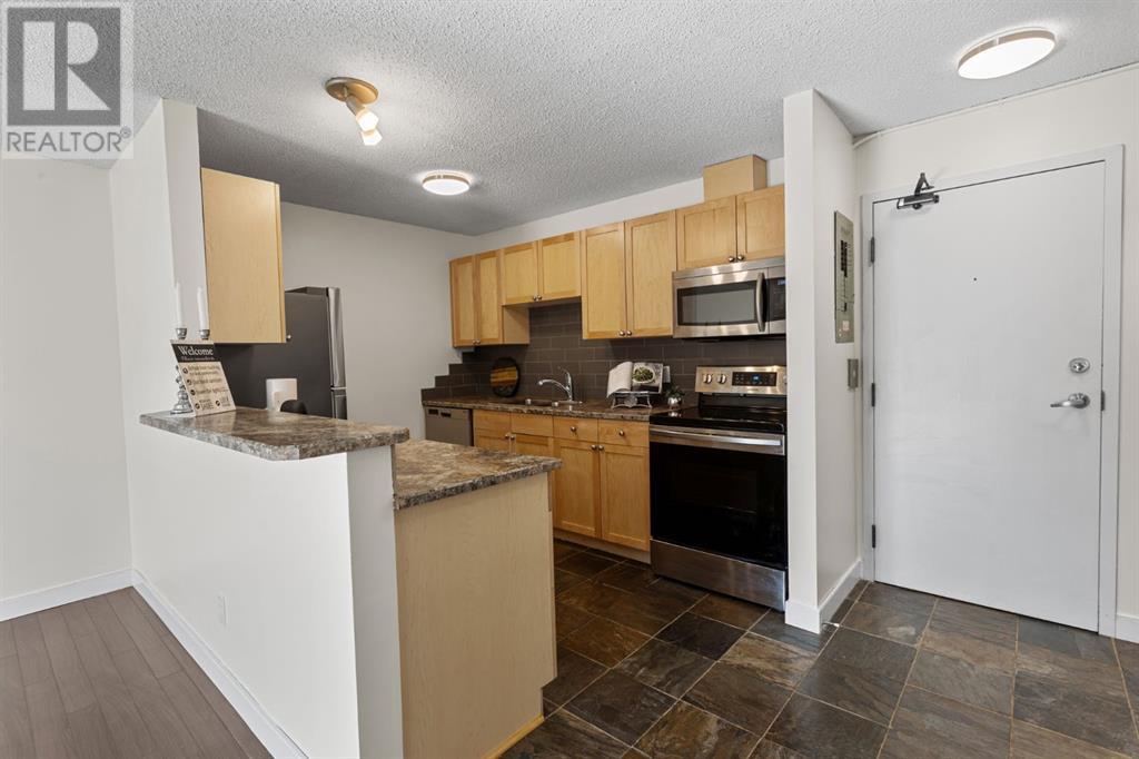 Single Family House for Sale in    Avenue SW Lower Mount Royal Calgary 