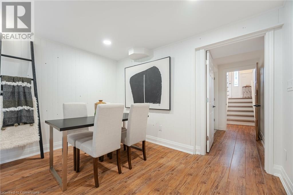 Photo 29 of 3150 Bentworth Drive, Burlington ON