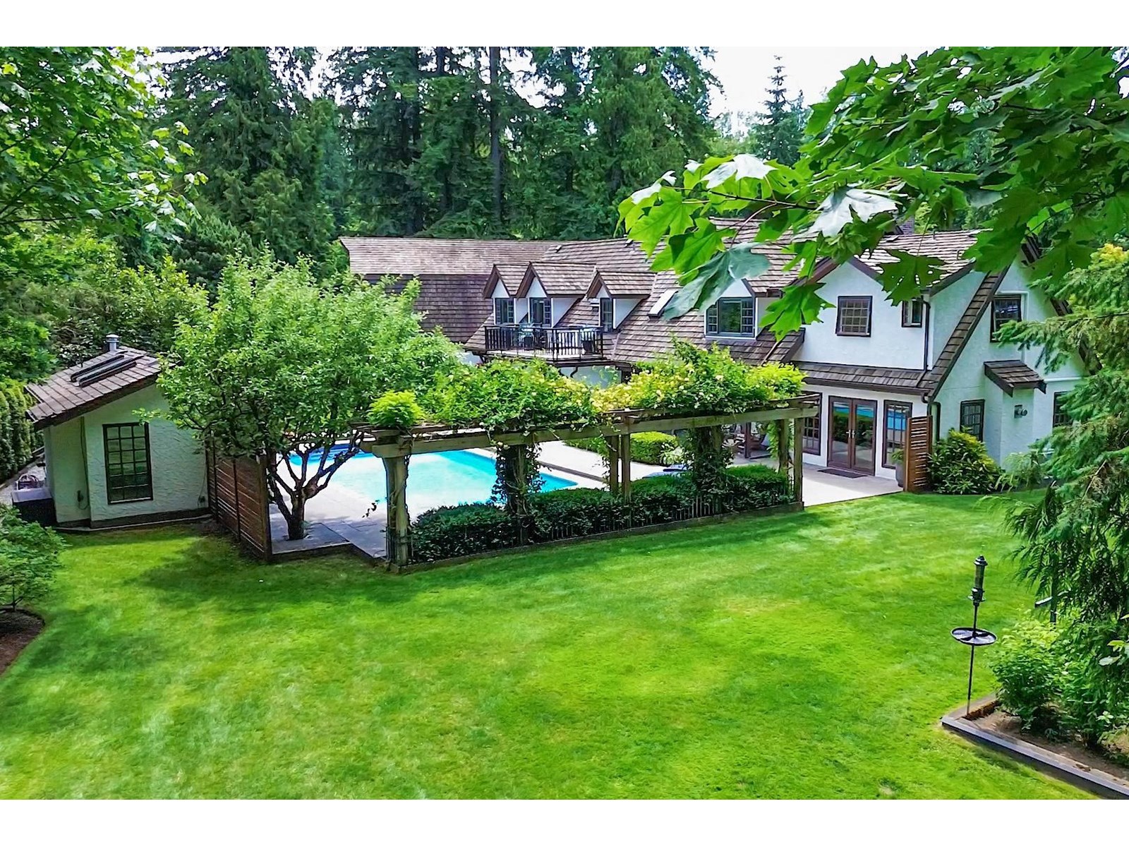 Photo 4 of 24311 63 Avenue, Langley BC