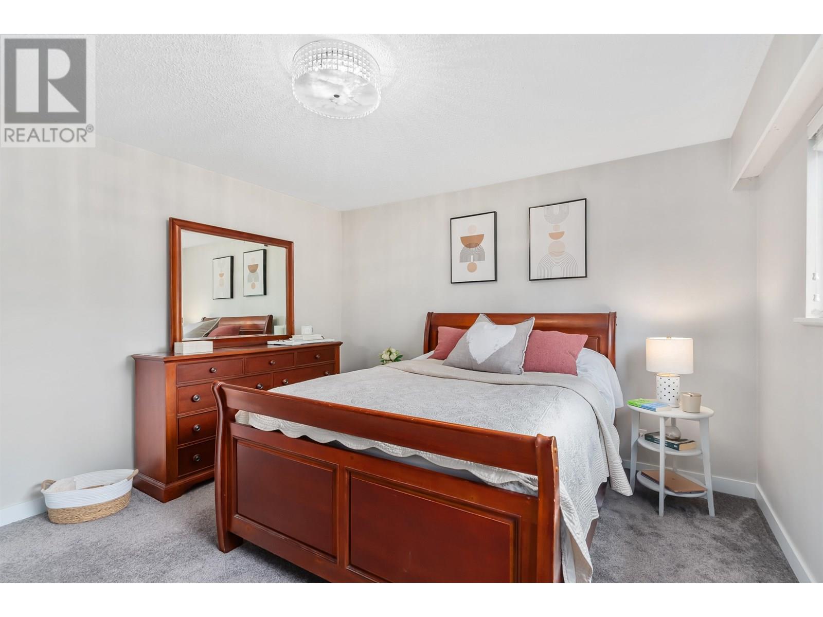 Photo 5 of 11501 River Wynd, Maple Ridge BC