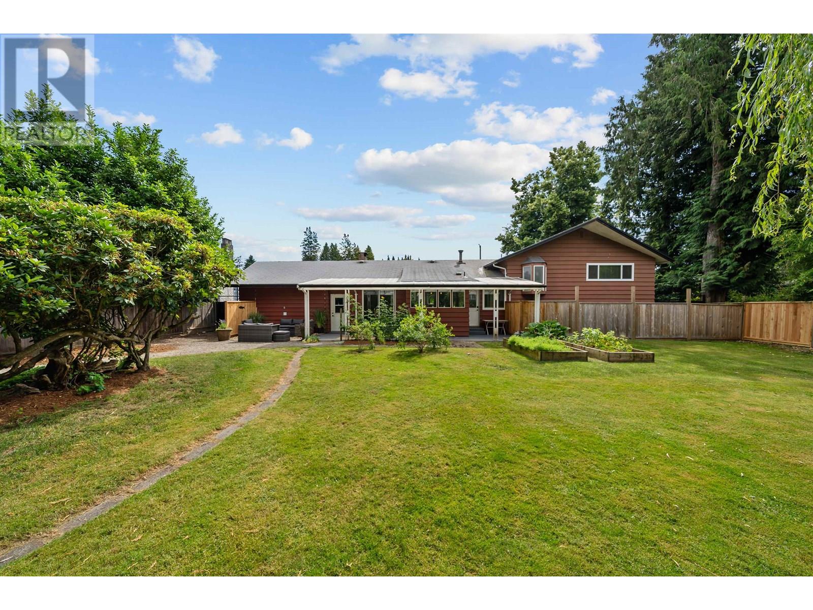 Photo 4 of 11501 River Wynd, Maple Ridge BC
