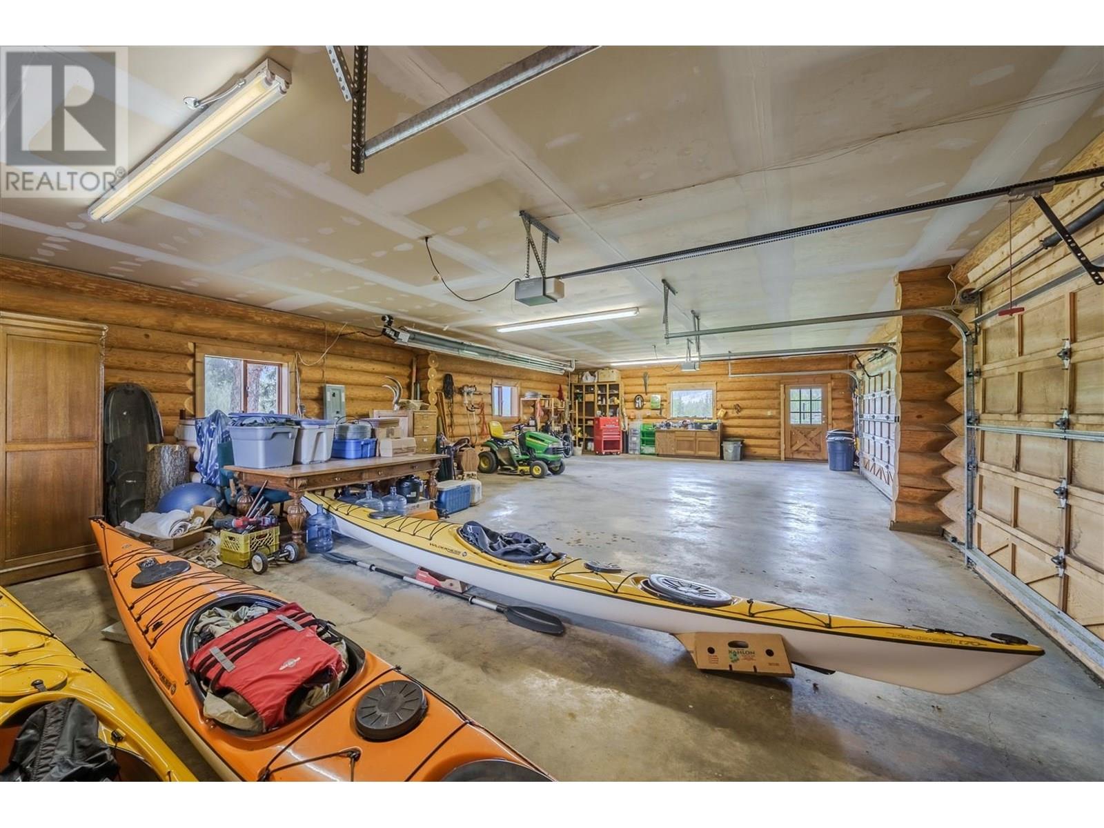 5242 MAHOOD LAKE ROAD - 34