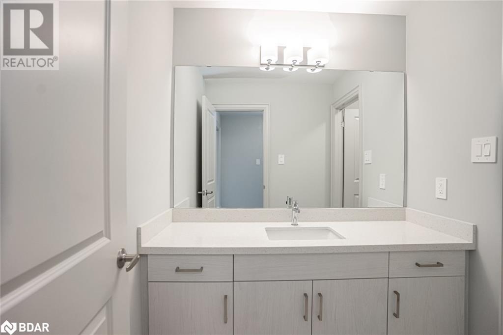 Photo 8 of 9 Amsterdam Drive, Barrie ON