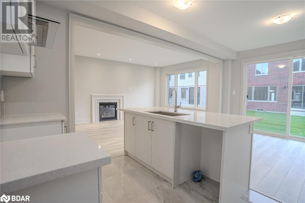 Photo 7 of 9 Amsterdam Drive, Barrie ON