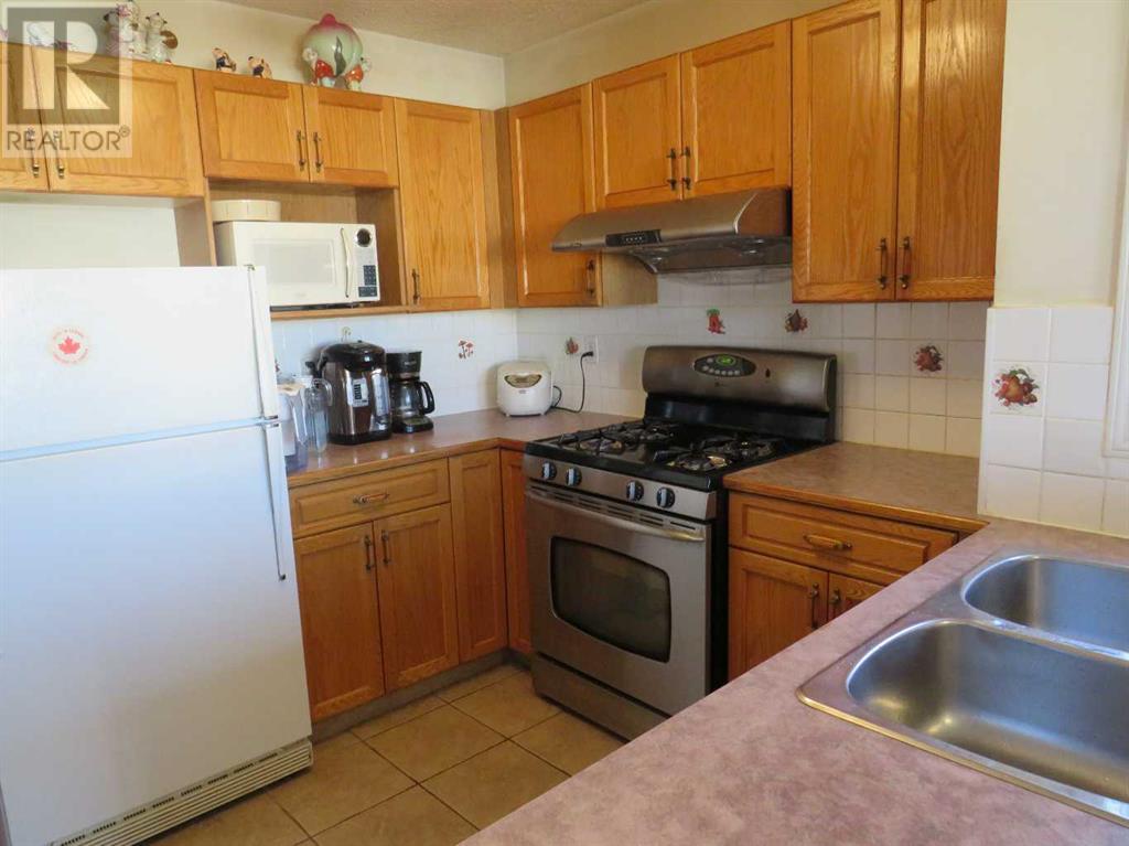Single Family House Bi-level for Sale in  Applewood Drive SE Applewood Park Calgary 