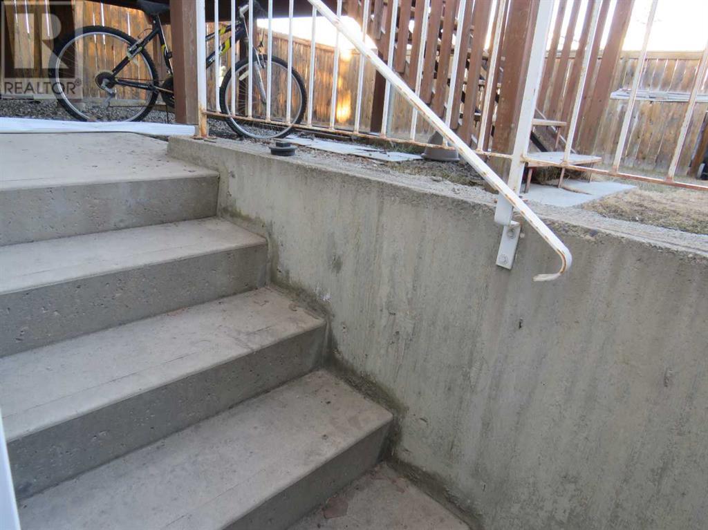 Single Family House Bi-level for Sale in  Applewood Drive SE Applewood Park Calgary 