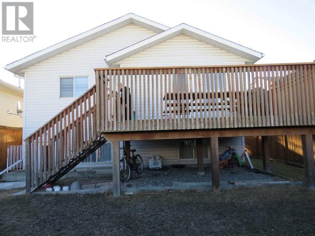 Single Family House Bi-level for Sale in  Applewood Drive SE Applewood Park Calgary 