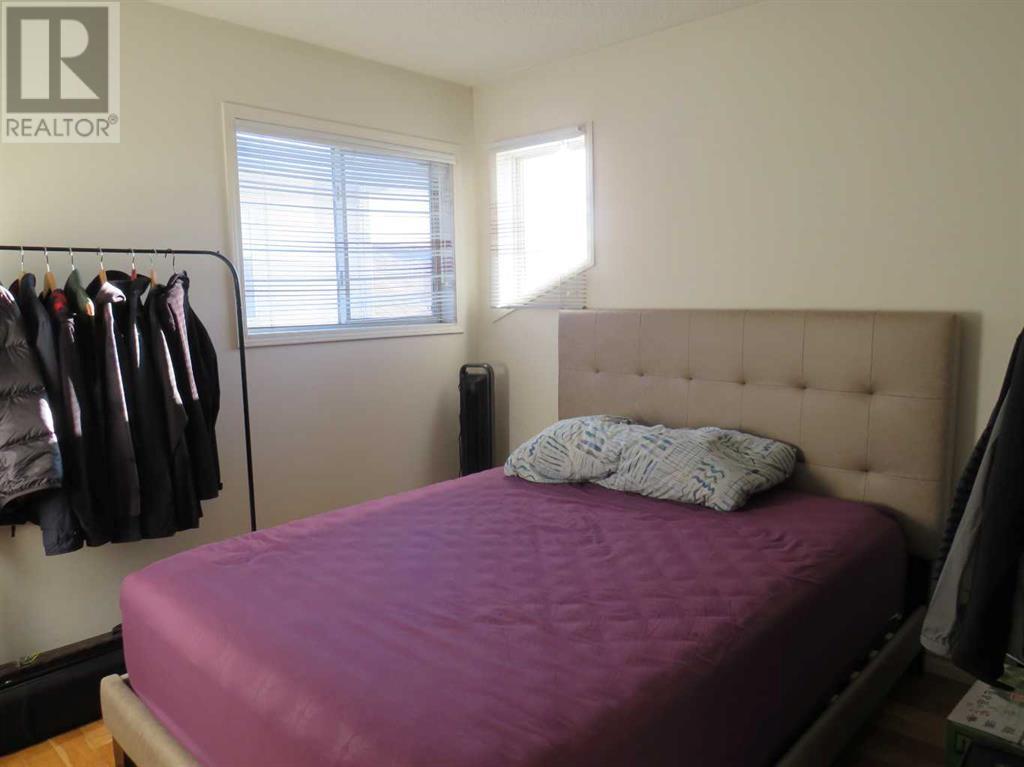 Single Family House Bi-level for Sale in  Applewood Drive SE Applewood Park Calgary 