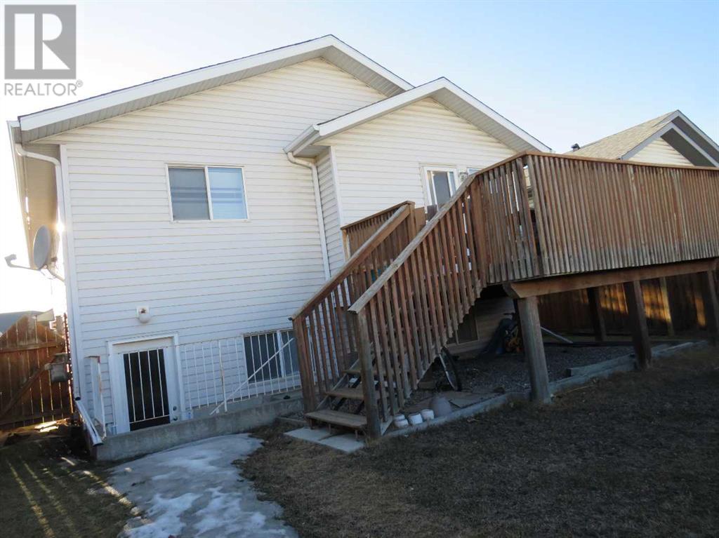 Single Family House Bi-level for Sale in  Applewood Drive SE Applewood Park Calgary 