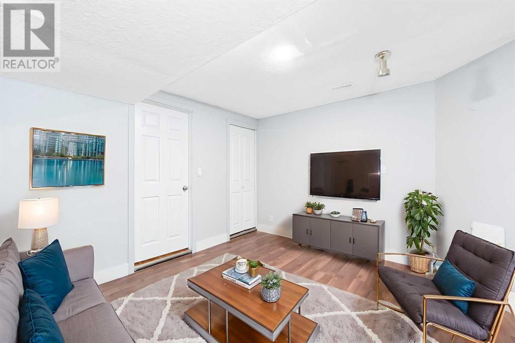 Single Family House 4 Level for Sale in    Street NE Marlborough Calgary 