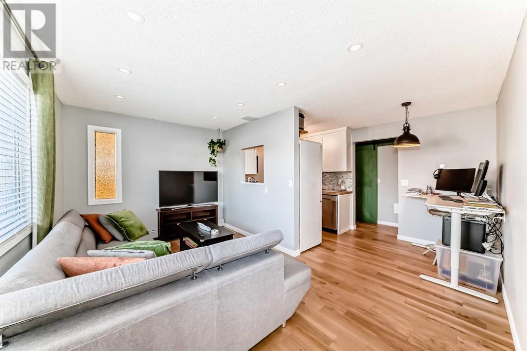 Single Family House for Sale in   A Street NW Sunnyside Calgary 