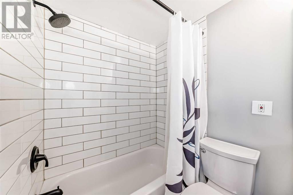 Single Family House for Sale in   A Street NW Sunnyside Calgary 