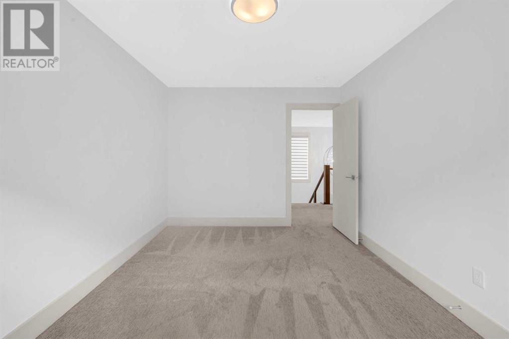 127 Evansview Road NW, Calgary, Alberta