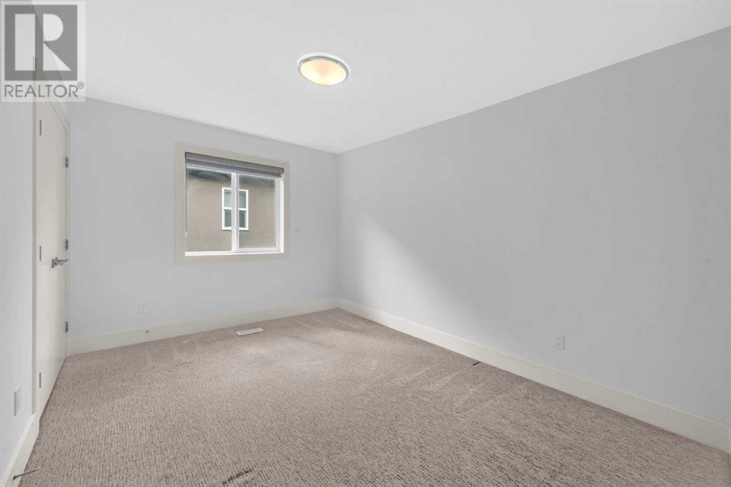Single Family House for Sale in  Evansview Road NW Evanston Calgary 