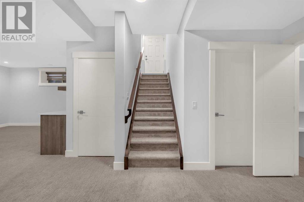 Single Family House for Sale in  Evansview Road NW Evanston Calgary 