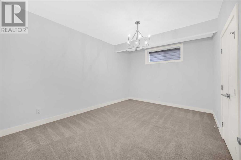 Single Family House for Sale in  Evansview Road NW Evanston Calgary 