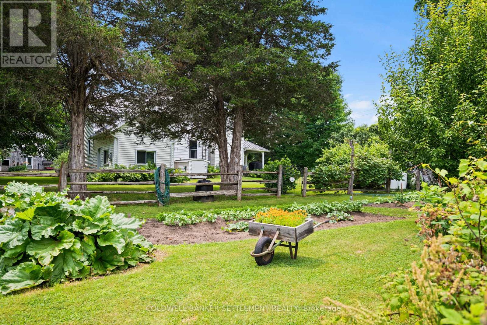 Photo 5 of 394 Elliott Road, Tay Valley ON