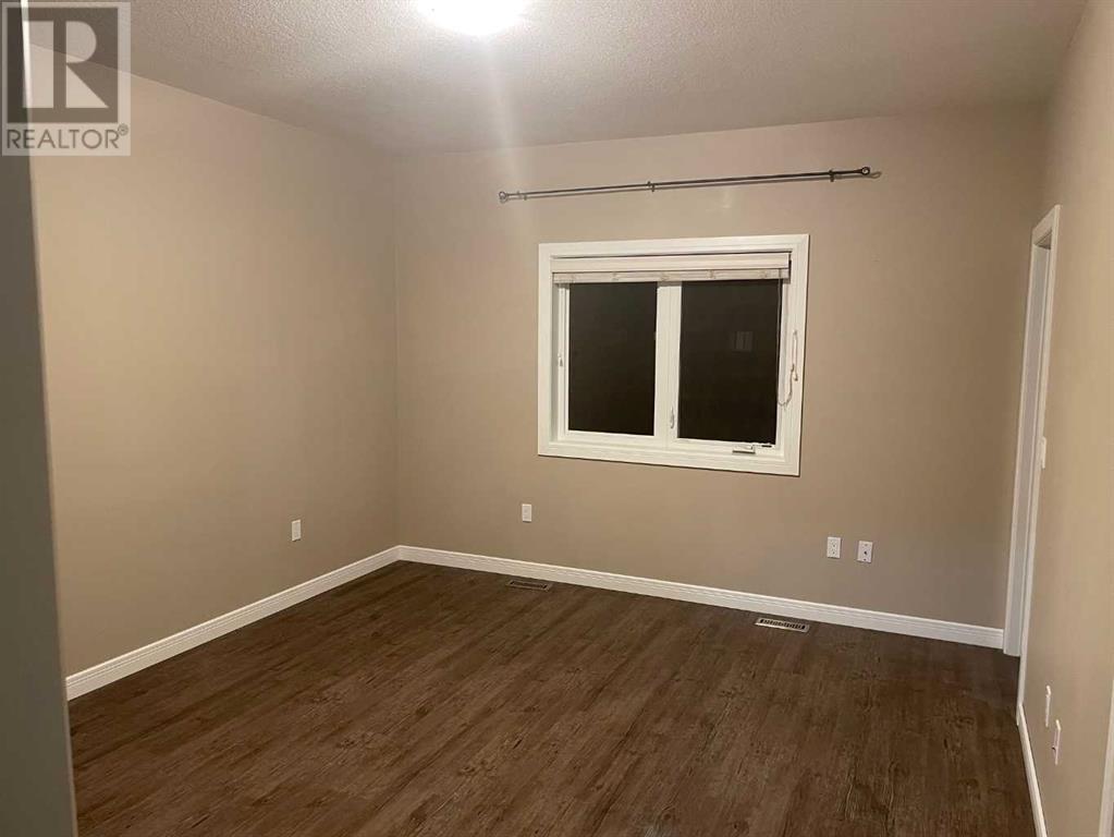 Photo 17 of 10404 103 Avenue, Sexsmith AB
