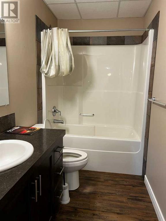 Photo 11 of 10404 103 Avenue, Sexsmith AB