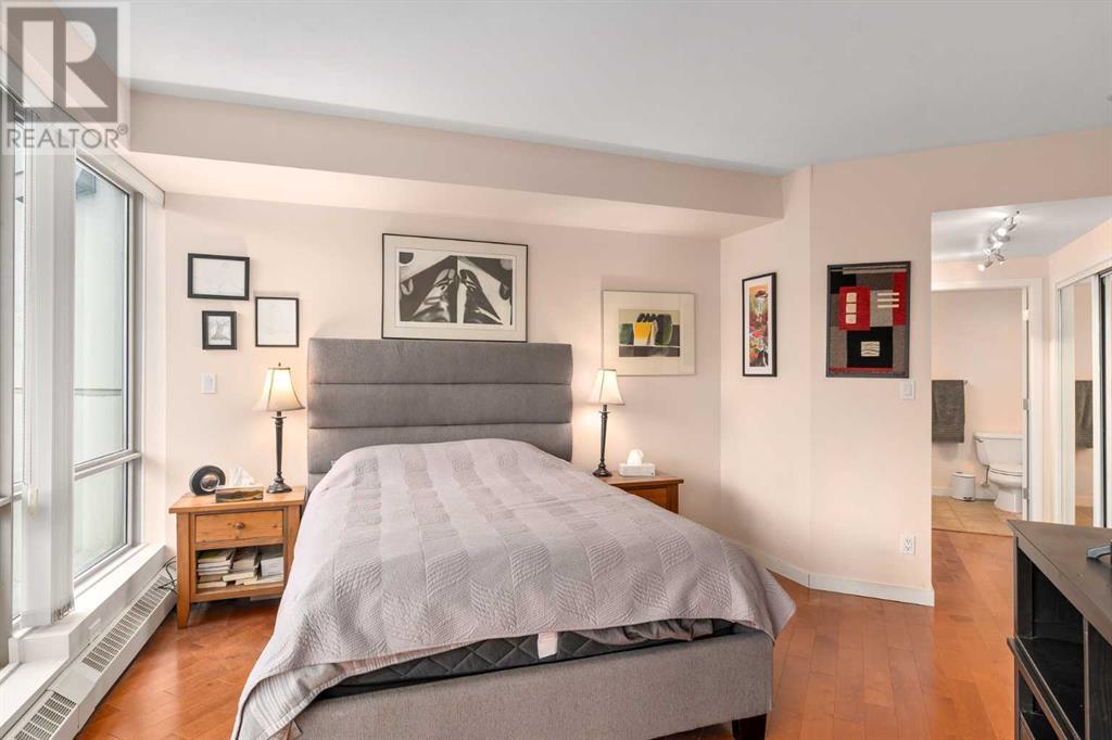Single Family House for Sale in    Avenue SW Downtown West End Calgary 