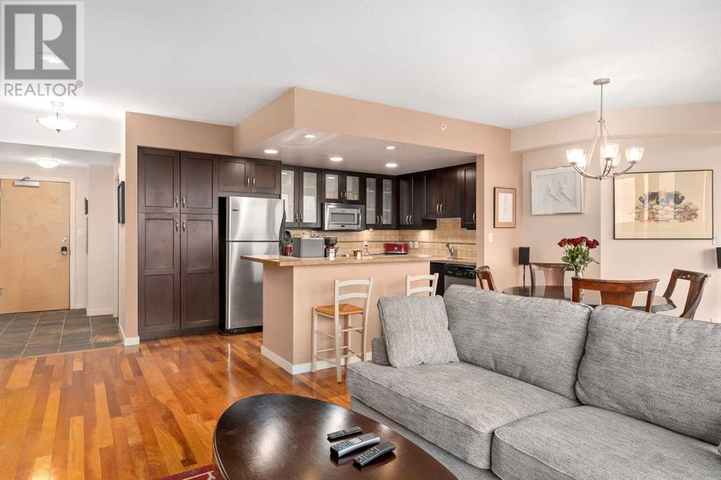 Single Family House for Sale in    Avenue SW Downtown West End Calgary 