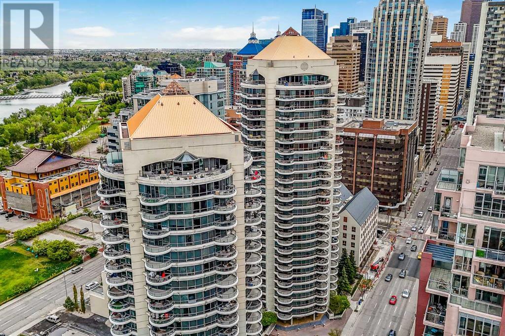 Single Family House for Sale in    Avenue SW Downtown West End Calgary 