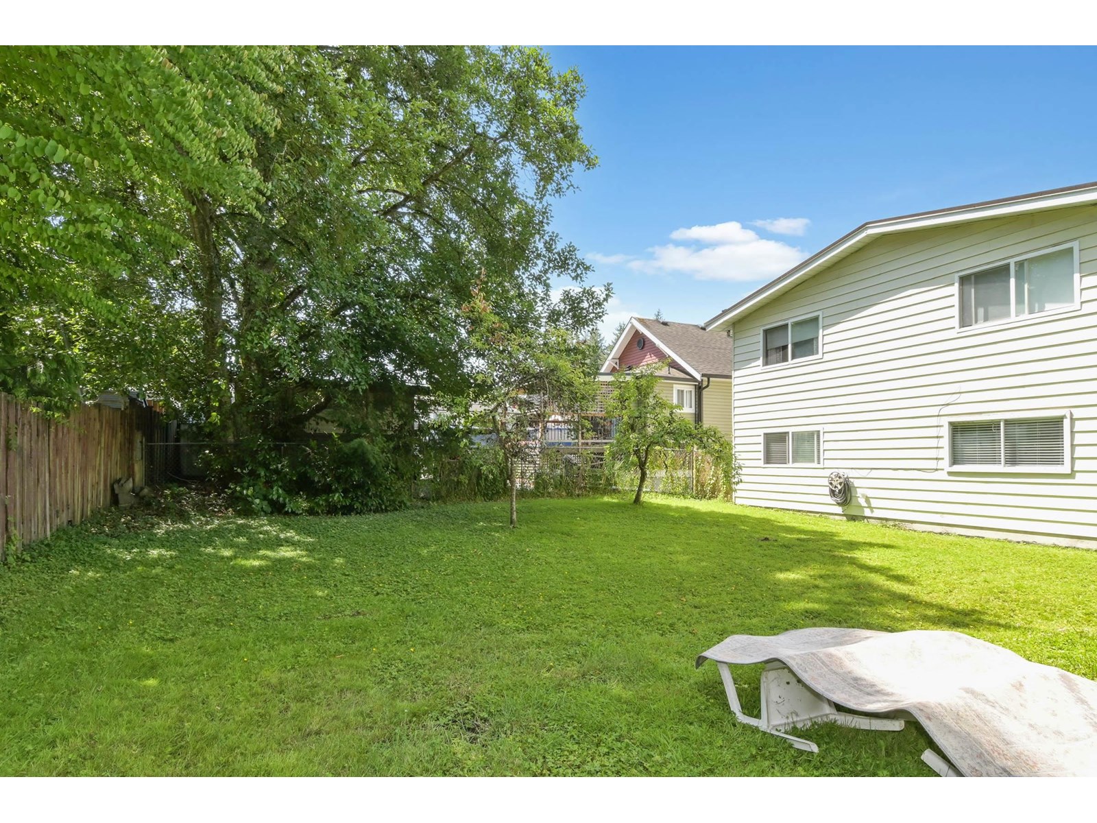 Photo 4 of 4820 200 Street, Langley BC