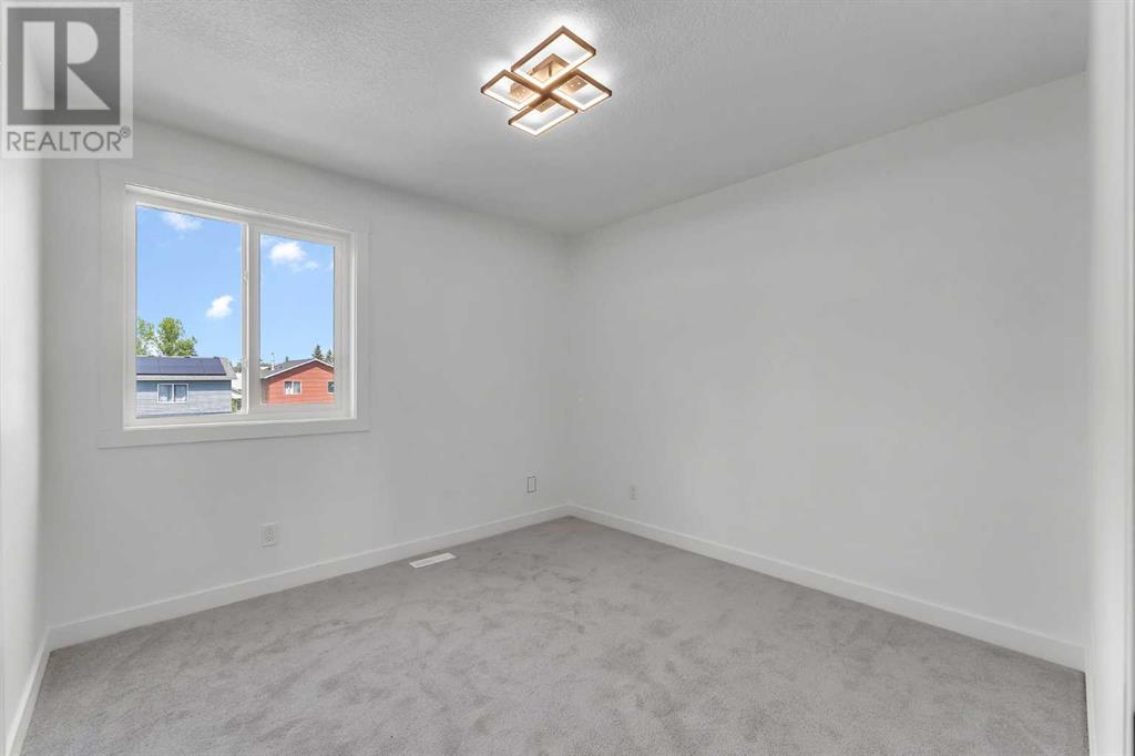 Single Family House for Sale in  Martindale Court NE Martindale Calgary 