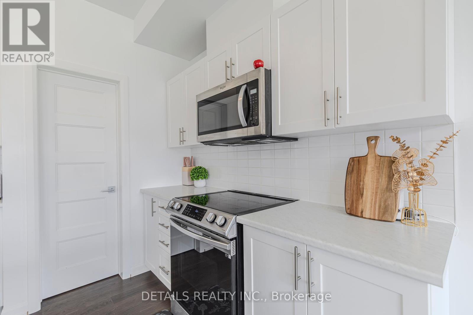 Photo 12 of 372 Sterling Avenue, Clarencerockland ON