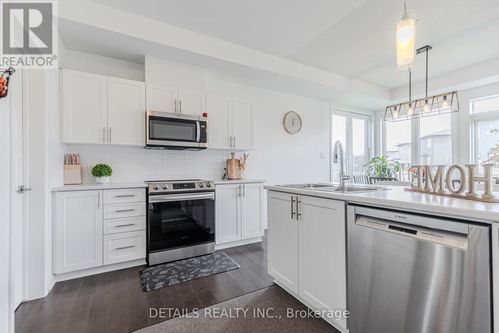 Photo 15 of 372 Sterling Avenue, Clarencerockland ON