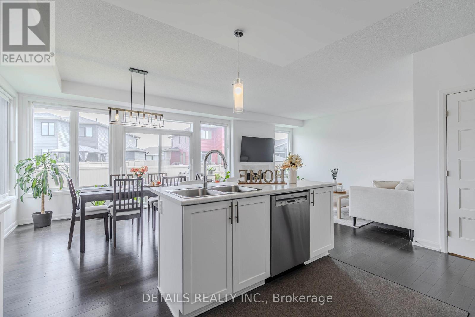 Photo 14 of 372 Sterling Avenue, Clarencerockland ON