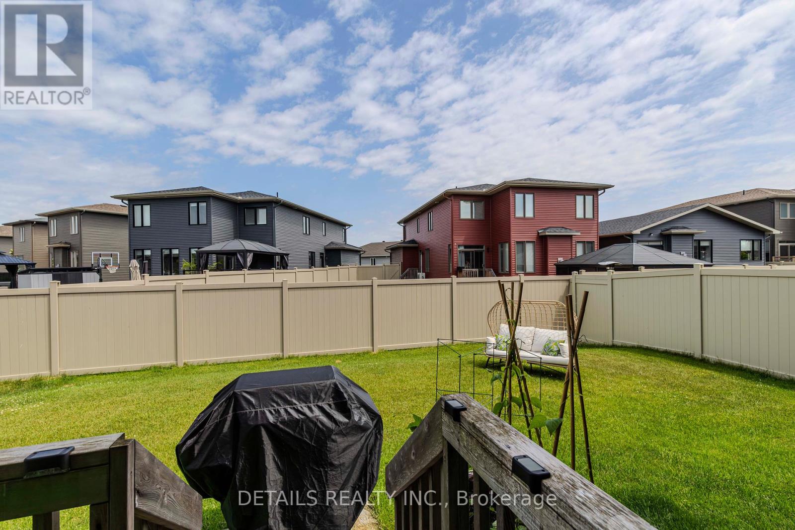 Photo 46 of 372 Sterling Avenue, Clarencerockland ON