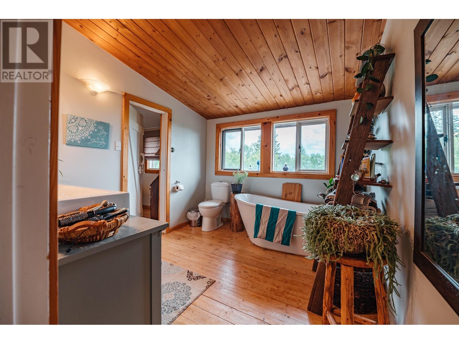 6661 BISS ROAD, Forest Grove