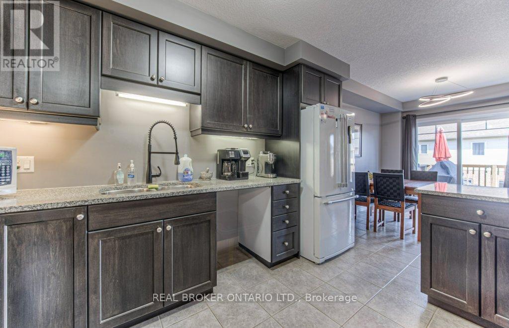 Photo 14 of 42 Eliza Avenue, Kitchener ON