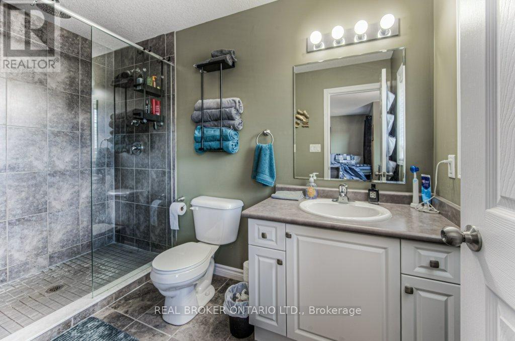 Photo 2 of 42 Eliza Avenue, Kitchener ON