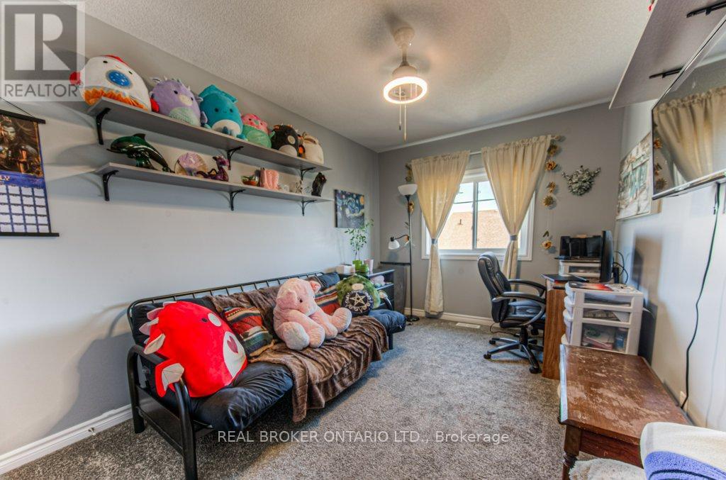 Photo 39 of 42 Eliza Avenue, Kitchener ON