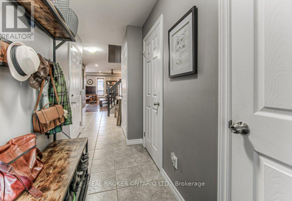 Photo 38 of 42 Eliza Avenue, Kitchener ON